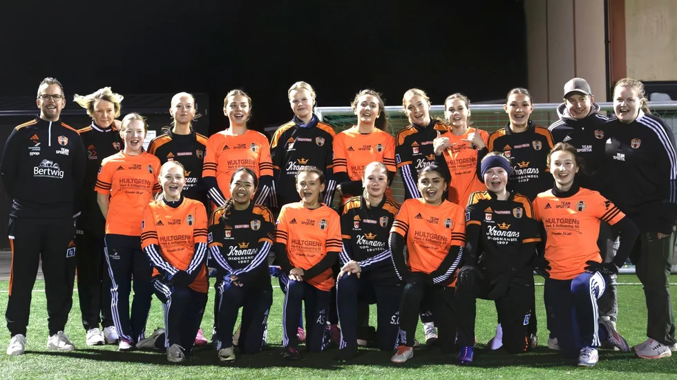 Nya flicklaget i FC Gute. 