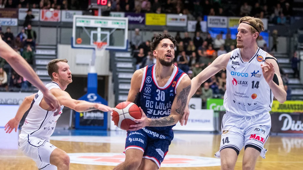 Brandon Johns jr, BC Luleå, gör succé i ligaspelet.