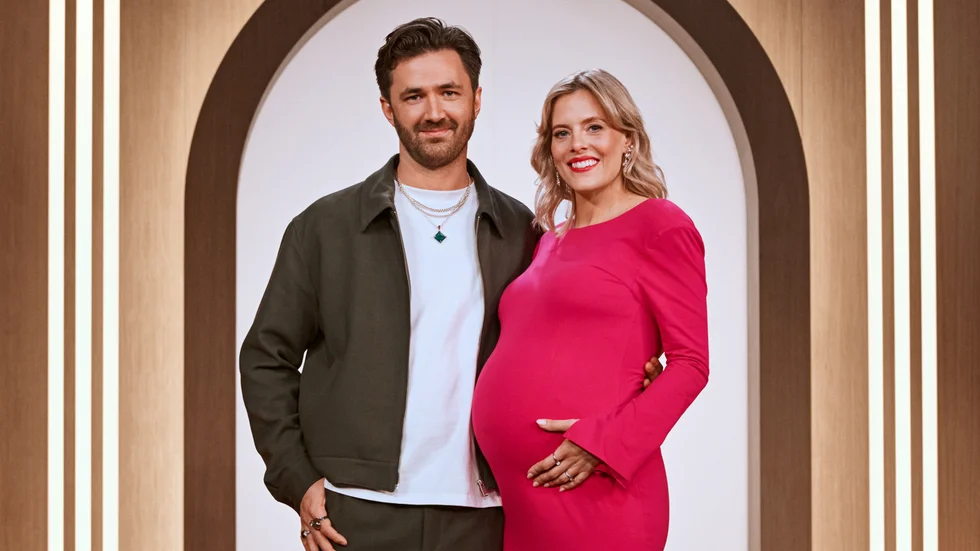 Paret visade upp gravidmagen i återträffsavsnitt i "Love is blind".