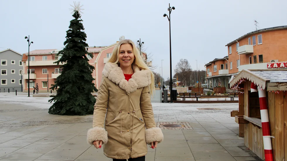 "Det var skönt att det gick igenom", säger Jenny Nilsson om det nya avtalet mellan Hultsfred Handel och kommunen. Nu ser hon fram emot julmarknaden i centrum den 20 december.