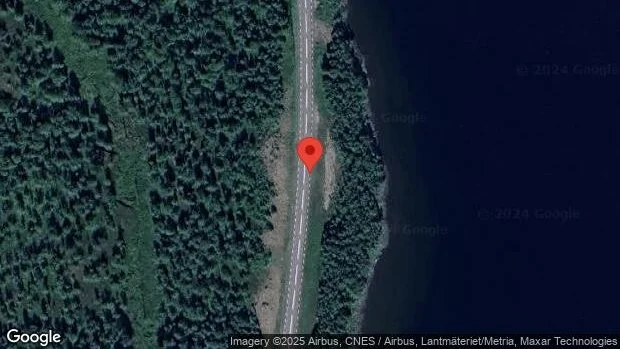 Stopp i ett körfält på grund av en stillastående lastbil på väg 95