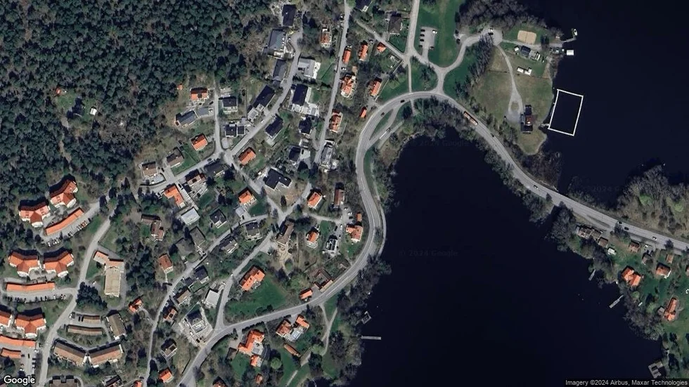 Området kring Drottning Kristinas Väg 8