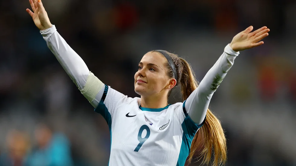 Gabi Rennie, OS- och VM-spelare för Nya Zeeland, är klar för Eskilstuna United.
