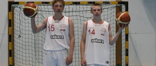 Zonläger väntar för baskettalanger