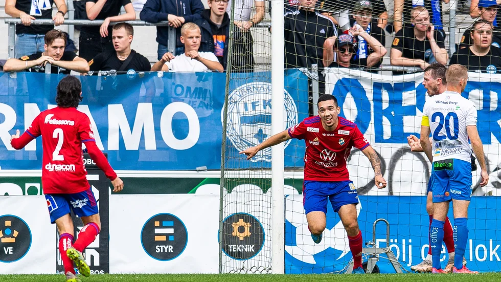 Lucas Lima firar sitt första mål i superettan.
