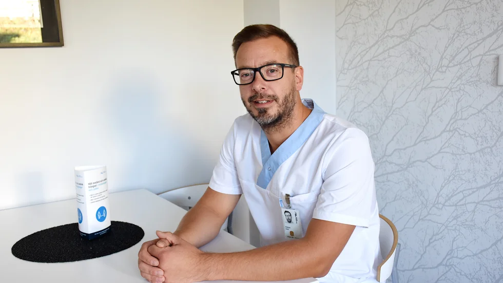 Simon Kenttä är läkare på Kiruna sjukhus. Dykning är ett stort fritidsintresse sedan 20 år tillbaka. 