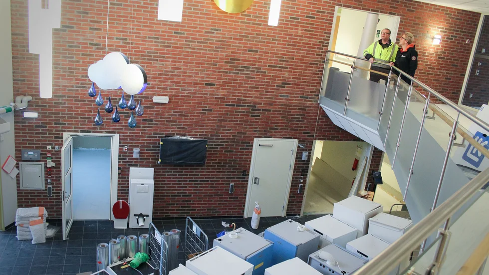 Åkersbergsvägen 3 renoverades efter problem med inomhusmiljön. Nu hamnar tvisten i domstolen.