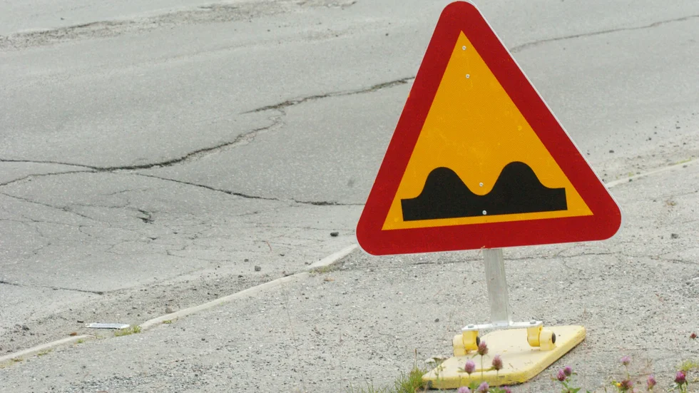 Signaturen Ludde har stött på många dåliga vägar i Norrbotten i sommar.