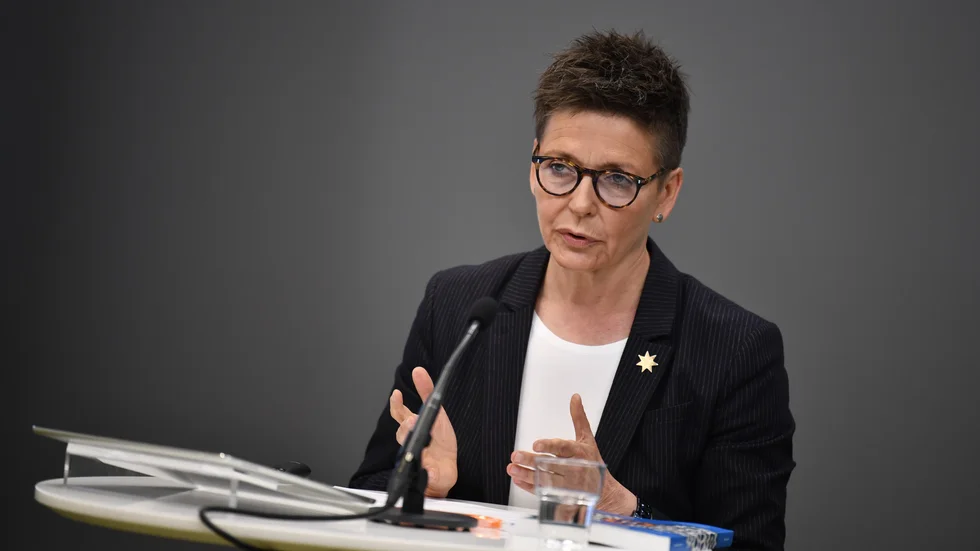 Utredaren Ann-Sofie Hermansson presenterade på torsdagen utredningen "Kommuner och brott" där en ny lag föreslås som ska bekämpa brottsligheten.