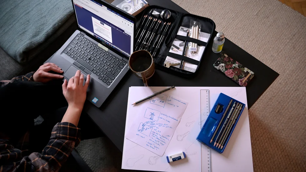 Från och med årsskiftet täcker ett nytt omställningsstudiestöd upp för 80 procent av den tidigare inkomsten för de allra flesta vuxna som är mitt i karriären och vill utbilda sig, skriver Eva Wikström, vd, Omställningsfonden.