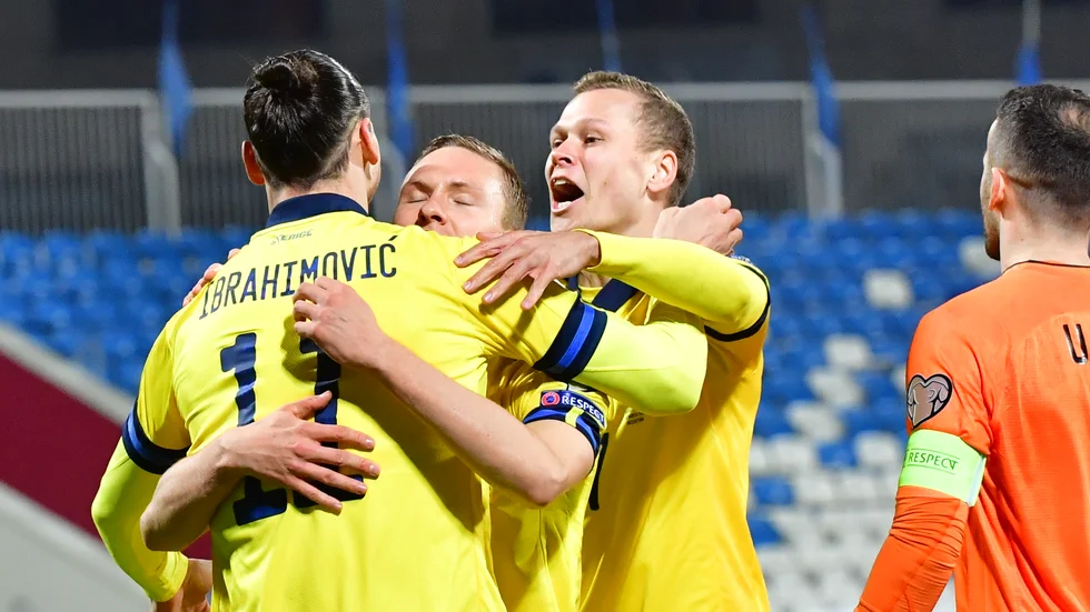 Svenskt jubel efter 1-0-målet mot Kosovo.