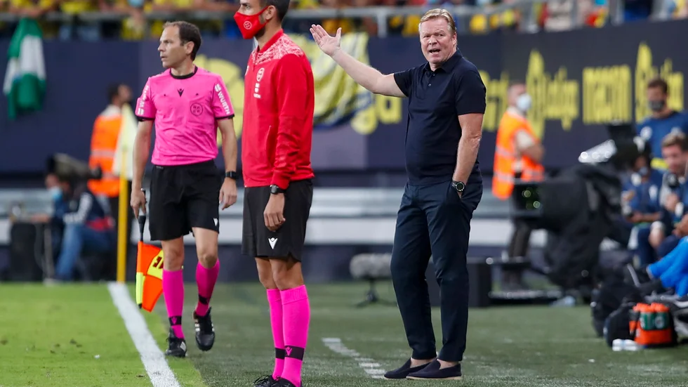 Ronald Koeman stängs av i två matcher för att ha protesterat vilt mot domaren.
