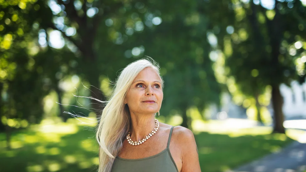 Shama Persson är uppfinnare, entreprenör, modell och influencer. I höst är hon aktuell med självhjälpsboken "Kantstött & väldigt värdefull".
