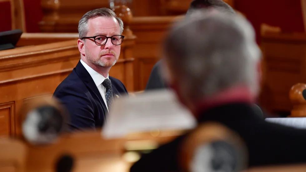 Inrikesminister Mikael Damberg (S) frågas ut i konstitutionsutskottet.