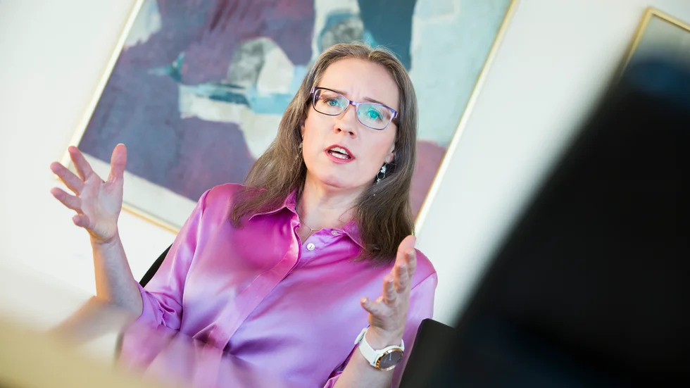 "Meddelarfriheten är jätteviktig, precis som att vi inte ska eftersöka eller straffa den som lämnar ut uppgifter till media", säger kommundirektör Anna Lindh Wikblad.