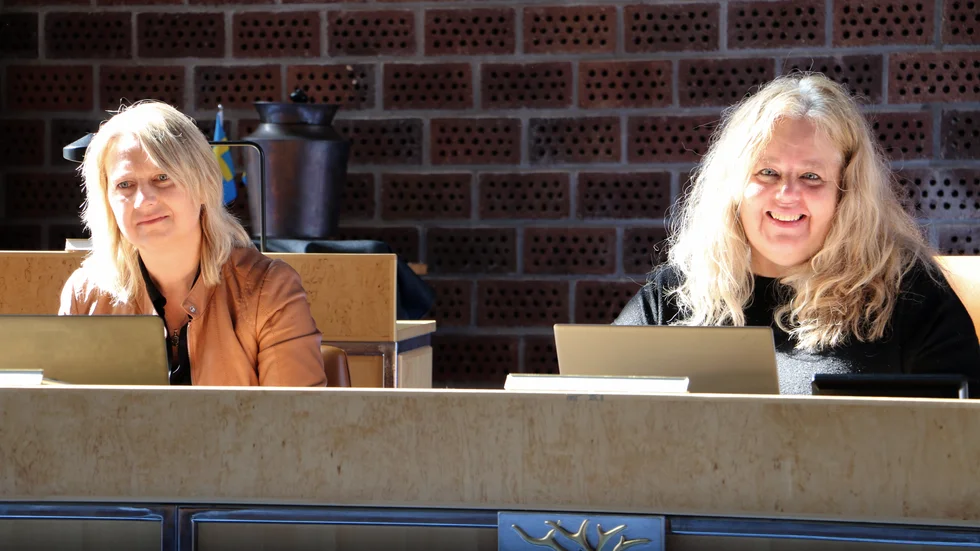 Annica Nordstrand, kultur- och fritidschef och Elisabeth Lindberg (S), ordförande för kultur- och fritidsnämnden fanns på plats i sessionssalen vid nämndens sammanträde. De flesta andra deltog via länk.