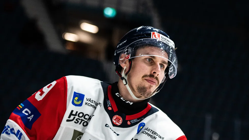 Jens Holmström och övriga VIK-spelare besöker Kristianstad på lördagseftermiddagen.