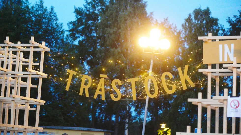 Trästockfestivalens entré, just efter festivalens slut. 