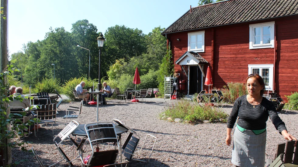 Uteserveringen vid Klippestorpsgården är ofta välbesökt under sommaren.