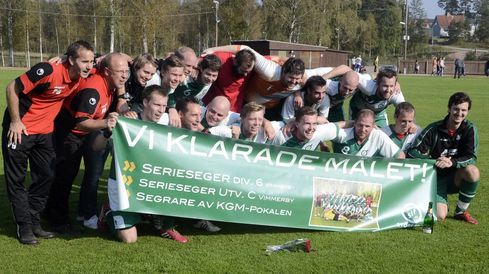 Jocke Söderholms bästa minnen från fotbollskarriären i Storebo IF är seriesegrarna i division fem och sex åren 2014 och 2015.