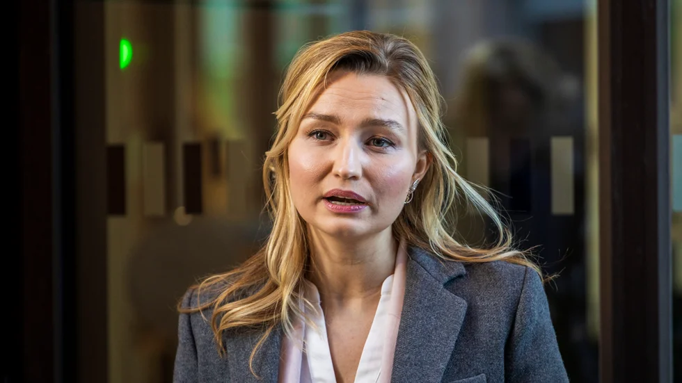 KD-ledaren Ebba Busch kallas till polisförhör i samband med den förtalsutredning som hon är inblandad i.