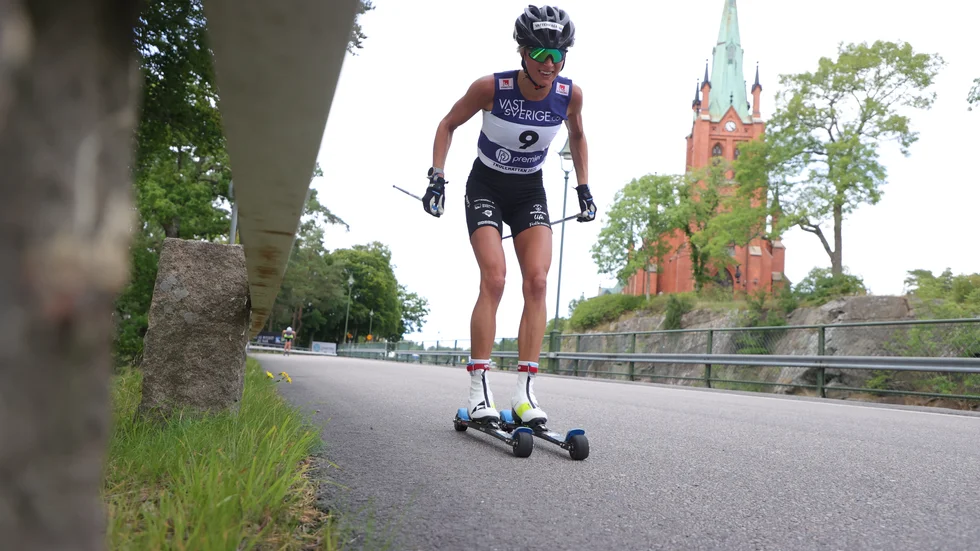 Frida Karlsson avstår rullskidlopp av säkerhetsskäl.