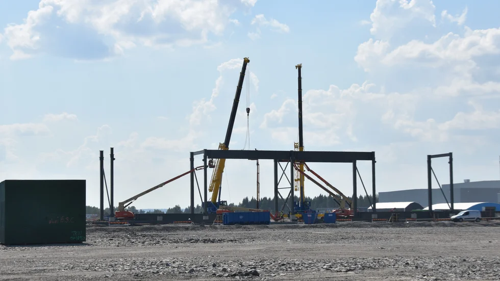 Så här såg Revolt Ett på Bergsbyns industriområde ut i slutet av juni. Nu har Northvolt fått klartecken till att expandera återvinningsfabriken av mark- och miljödomstolen.