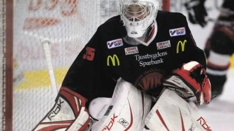VIK-målvakten Christian Andersson gjorde en bra insats i play off-matchen mot Kållered Arkivfoto: Elin Lundholm