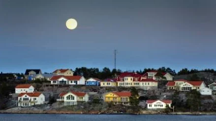 Har du sovit dåligt de senaste nätterna? Kanske var det fullmånen som påverkade dig  och hundratusentals andra svenskar. Foto: Anders Steiner