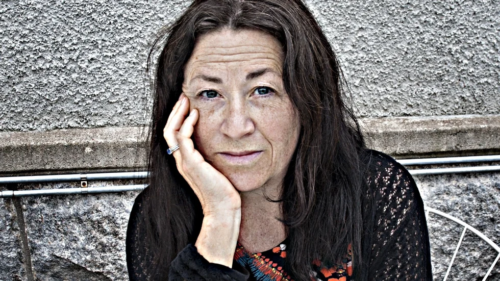 Ann Jäderlunds elva hittills utgivna diktsamlingar finns nu samlade i en volym. "En guldgruva", menar recensenten Sven Nyberg.