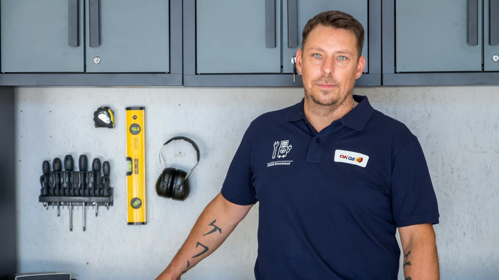 Torsdagen den 1 september öppnar Jörgen Widercrantz sin bilverkstad bakom OKQ8-macken på Lövåsen. 