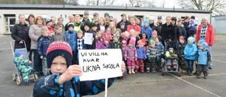 Ukna kämpar för att ha skolan kvar