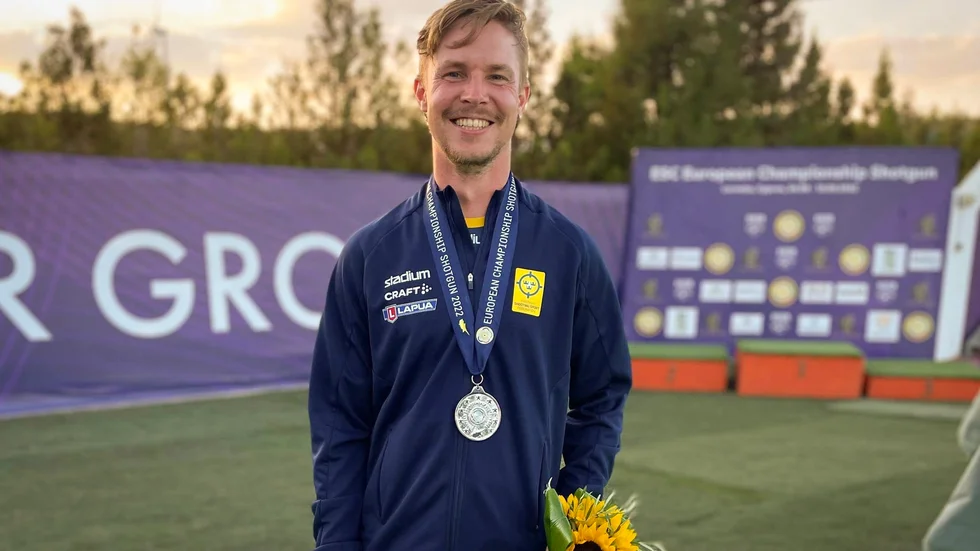 Rickard Levin-Andersson tog silver på lerduve-EM och säkrade en svensk kvotplats till OS.