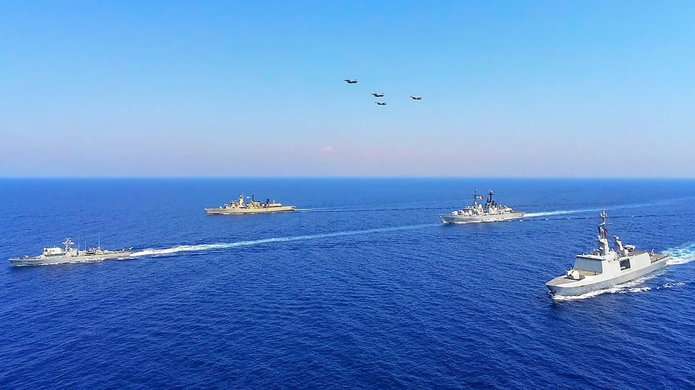 Sedan tongångarna höjts runt Medelhavet har flera militärövningar hållits. Bilden föreställer en gemensam övning med Grekland, Italien, Cypern och Frankrike nära den turkiska gränsen i slutet av augusti.