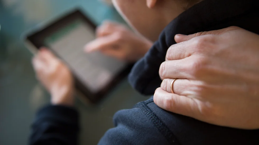 Nu får Tims pappa hämta honom efter skolan i stället (det är inte Tim på bilden).