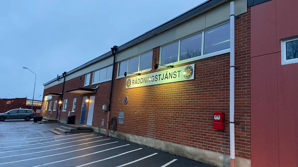 Vingåkers brandstation uppnår med sin bemanning brandskyddsförmåga två, vilket innebär att rökdykning kan påbörjas endast när förstärkning från Högsjö och Katrineholm anlänt.