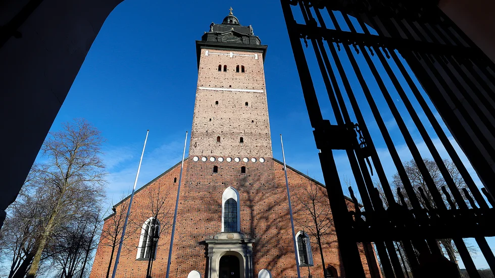 Strängnäs domkyrkoförsamling är en av kommunens församlingar som successivt tappar medlemmar. Tappet balanseras dock ut någorlunda av antalet inflyttningar till Strängnäs.