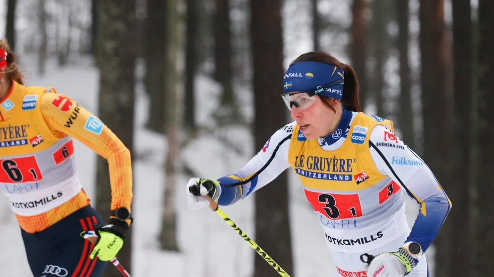Charlotte Kalla hade superglid och stod för en bra inledande svensk stafettsträcka.
