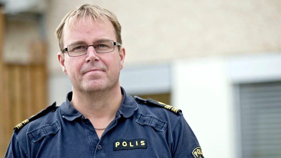 Lokalpolisområdeschefen Peter Lundmark konstaterar att reglerna är tydliga. "Det är en allmän sammankomst om spelningen är lockelsen", säger han.