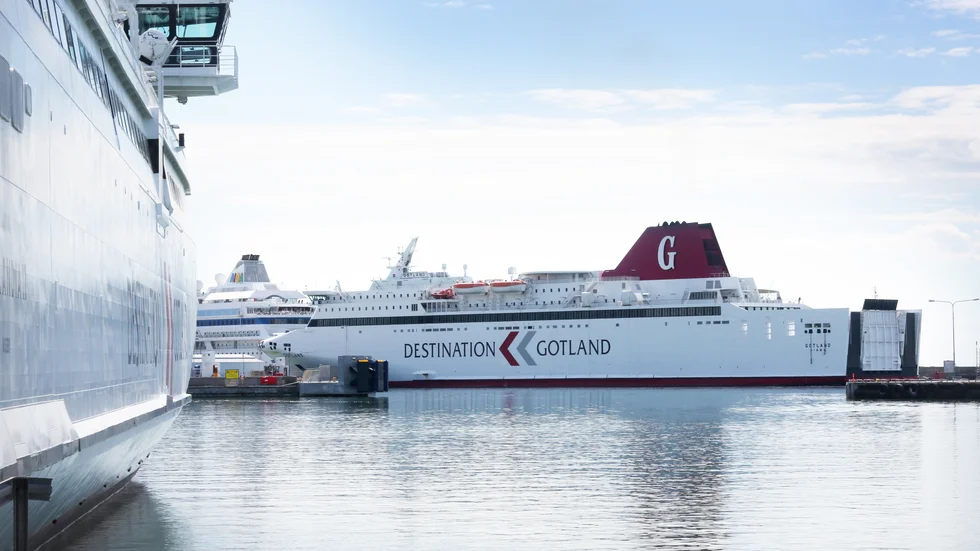 Gotlandstrafiken sköts från 2027 av Gotlandsbolagets danska dotterbolag Alvina Shipping.  Det avtalet blir ett miljardklipp för den svenska staten. 
”Politikerna på Gotland bör uppvakta staten för att biljettpriserna skall bli lägre, med motiveringen att staten tjänar miljarder på den här upphandlingen”, skriver Leifi Jacobsson.
