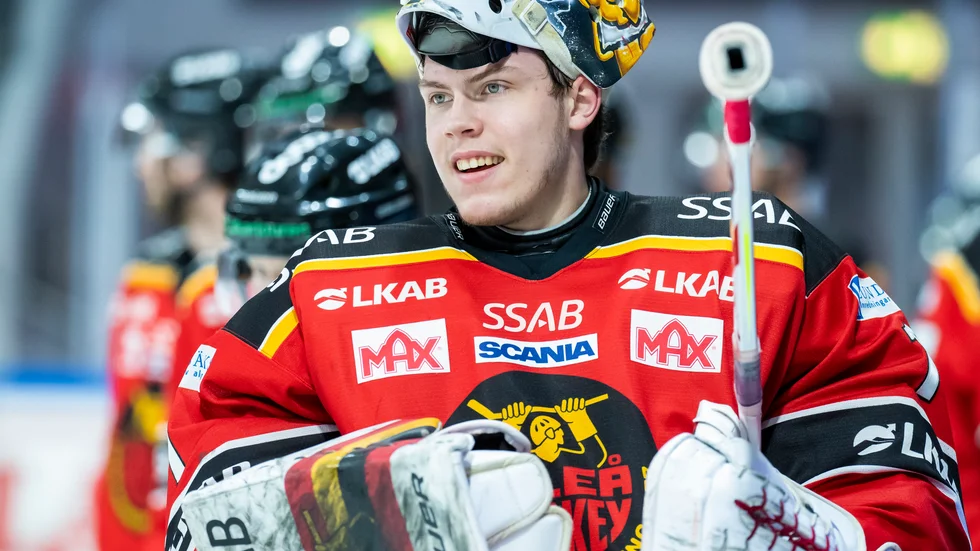 Luleå Hockeys målvaktstalang Jesper Wallstedt rankas skyhögt inför NHL-draften 2021 enligt en preliminär ranking.