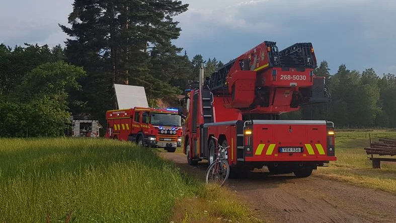 SOS larmades om en villabrand utanför Vimmerby på onsdagskvällen.
