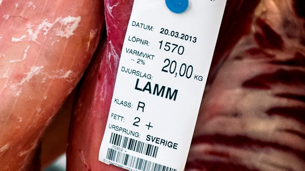 En kostnadsnivå som är betydligt högre än i vår omvärld kommer att leda till en avsevärt försämrad konkurrens för den svenska maten, skriver tre företrädare för branschen.