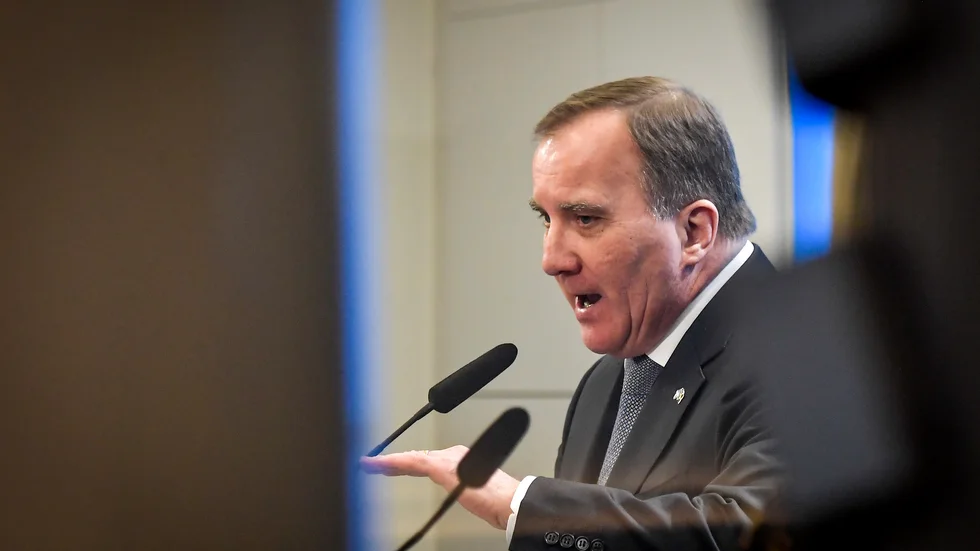 Löfven uppmanade alla partier att inte genomföra kommunala skattesänkningar och privatiseringar inom äldreomsorgen under pandemin.