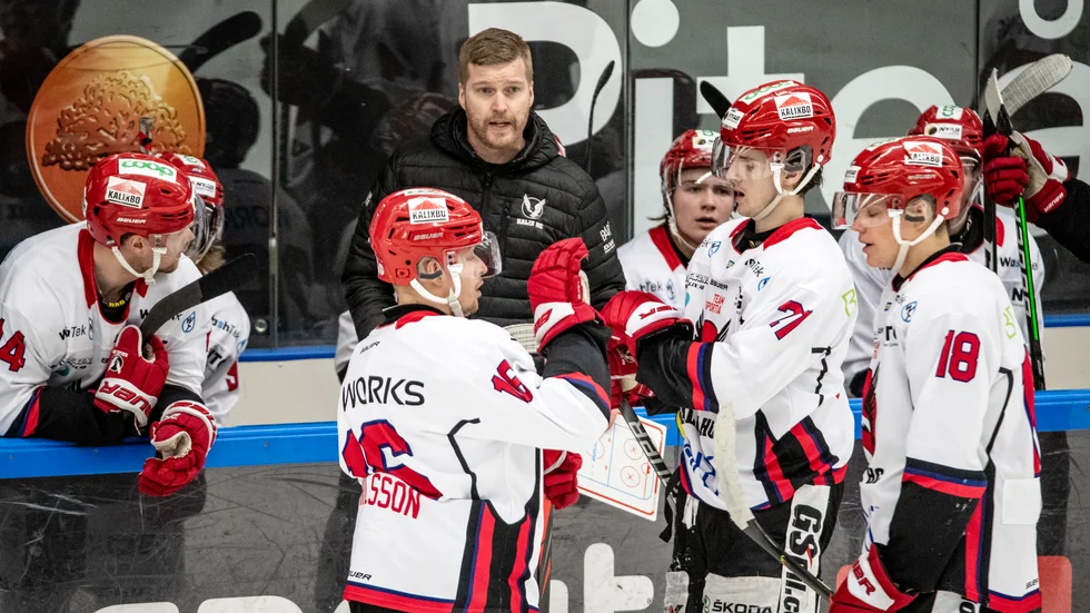 Kalix Hockey manglade Vännäs på hemmaplan och ordnade därmed en tredje och avgörande match som spelas på lördag.