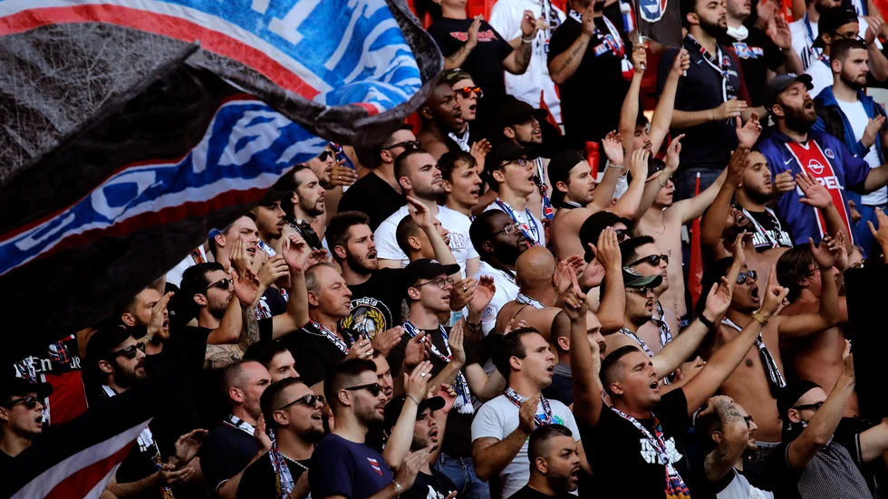 PSG-supportrarna får inte bära sitt lags tröja på söndag i Marseille. Arkivbild.