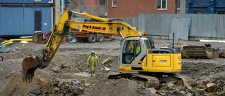 Försökte föra ut grävmaskin – anhölls