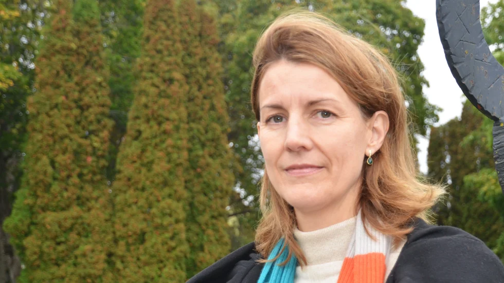 Marlene Bernfalk, ekonomichef Trosa kommun, berättar att Trosa kommun har lån och att man har budgeterat mycket högre för dem. Det gör att man får ett positivt räntenetto om fem miljoner kronor.