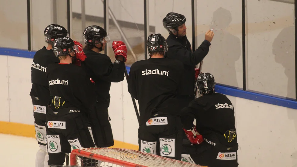 Tony Zabels och hans manskap slipar på detaljerna inför mötet med seriefavoriten Björklöven.