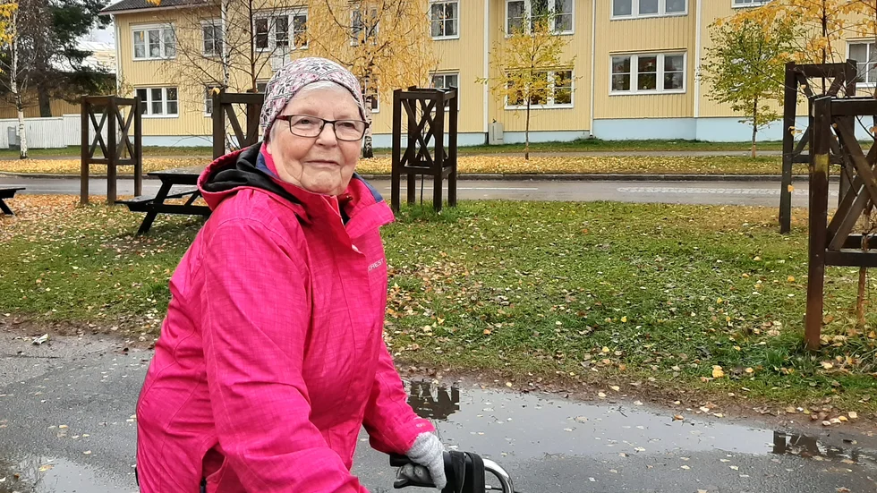 Gunhild Gustafsson, 86, Jokkmokk: "Jag var hos tandläkaren i somras. Jag har alltid vänt mig till Folktandvården, och har nästan alltid haft samma tandläkare här i Jokkmokk."

 
